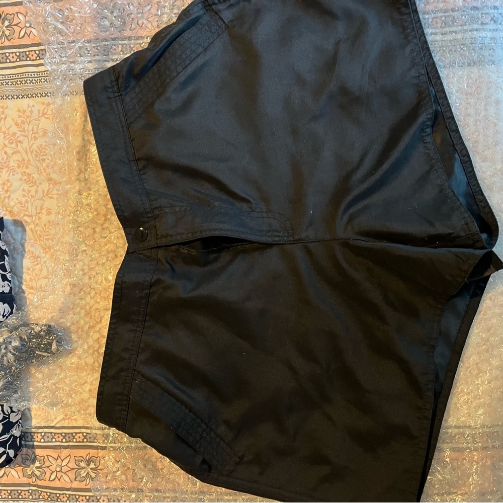 Croft & Barrow Women's Black Swim Shorts